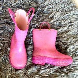 Light up rain boots